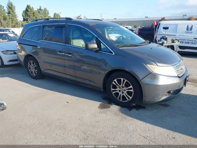 2011 HONDA ODYSSEY 5FNRL5H63BB052585