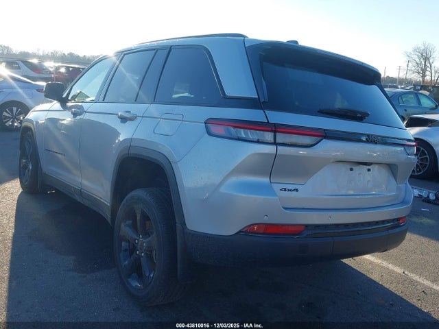 2025 Jeep Grand Cherokee Altitude X 4x4 მანქანა იყიდება აუქციონზე, vin: 1C4RJHAG2SC329220, აუქციონის ნომერი: 43810016