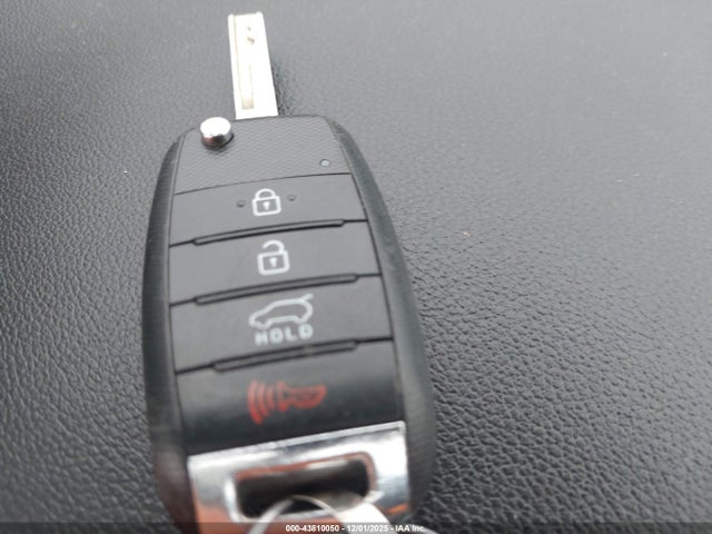 2018 KIA SORENTO 5XYPG4A37JG407917 Photo 10