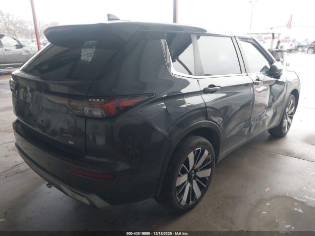 2025 MITSUBISHI OUTLANDER JA4J3VA87SZ045183 Photo 3