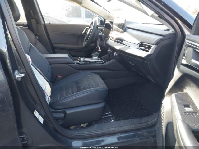 2025 MITSUBISHI OUTLANDER JA4J3VA87SZ045183 Photo 4