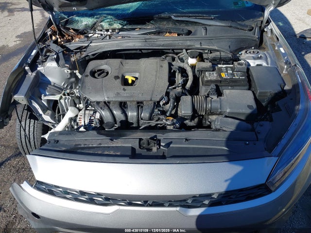2024 Kia Forte Lxs მანქანა იყიდება აუქციონზე, vin: 3KPF24AD6RE758572, აუქციონის ნომერი: 43810109