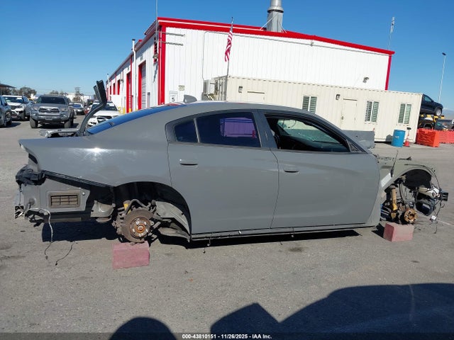 2C3CDXGJ2JH329972 Dodge Charger R/t Scat Pack Rwd