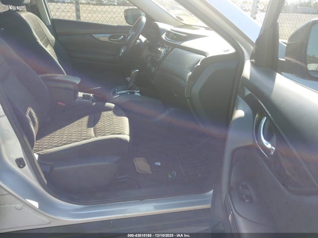 Nissan Rogue 2017 5N1AT2MTXHC880965 Image 5