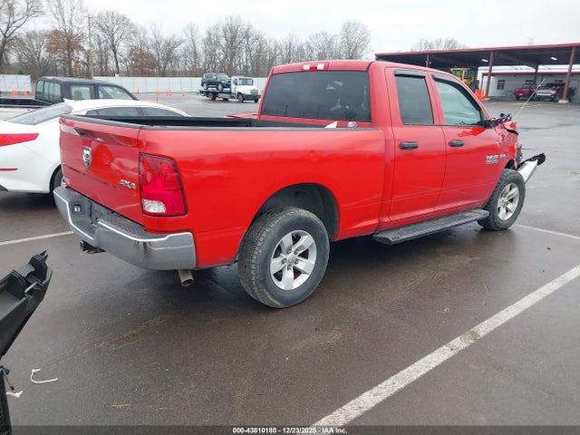 1C6RR7FT1JS148095 RAM 1500 Tradesman 4x4 6&#039;4 Box