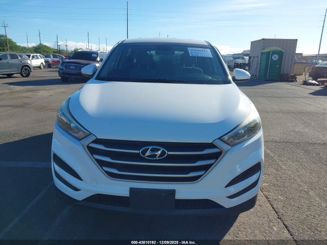 Hyundai TUCSON SE 2018 KM8J23A43JU676689 Image 6