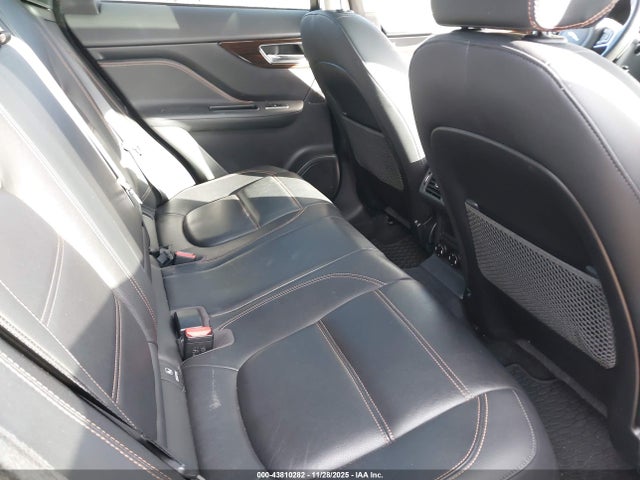 2019 JAGUAR F-PACE SADCK2FX7KA357085 Photo 7