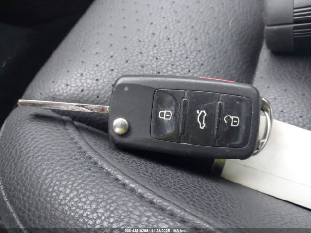 2016 VOLKSWAGEN TIGUAN WVGBV7AXXGW066251 Photo 10