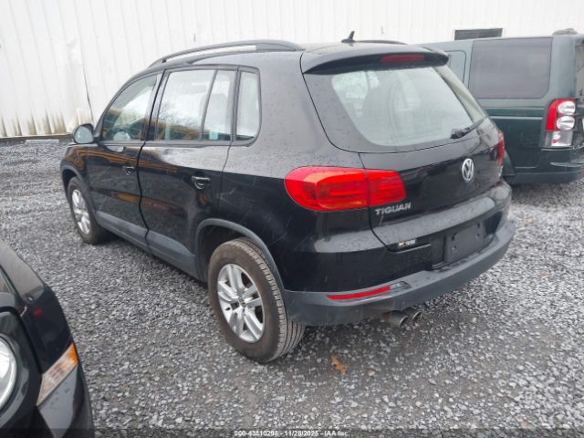 2016 VOLKSWAGEN TIGUAN WVGBV7AXXGW066251 Photo 2