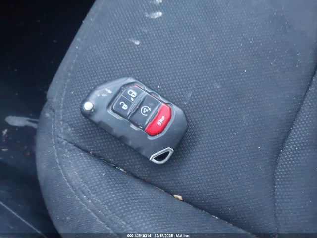 1C6JJTAG4ML553471 Jeep Gladiator Sport S 4x4