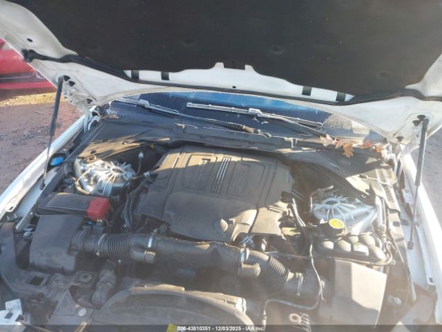 2018 JAGUAR XE SAJAN4EVXJCP17217 Photo 9