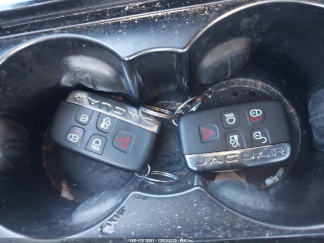 2018 JAGUAR XE SAJAN4EVXJCP17217 Photo 10