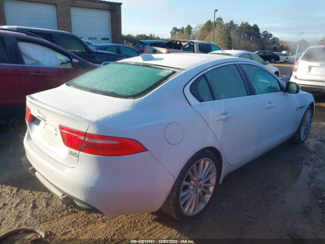 2018 JAGUAR XE SAJAN4EVXJCP17217 Photo 3