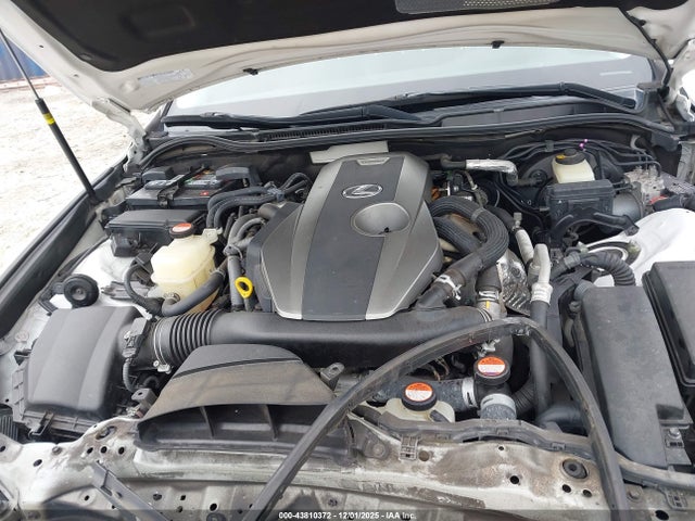 2016 LEXUS IS 200T JTHBA1D2XG5017777 Photo 9