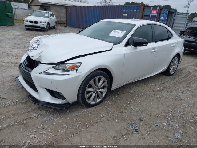 2016 LEXUS IS 200T JTHBA1D2XG5017777 Photo 1