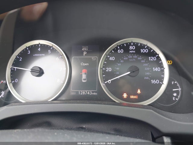 2016 LEXUS IS 200T JTHBA1D2XG5017777 Photo 6