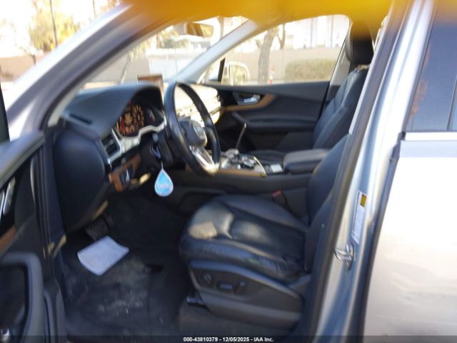 2017 AUDI Q7 WA1LAAF75HD010574 Photo 4