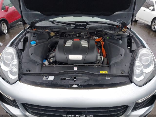 2015 PORSCHE CAYENNE E-HYBRID WP1AE2A2XFLA53148 Photo 9