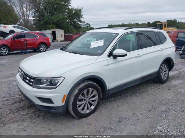 2018 VOLKSWAGEN TIGUAN 3VV3B7AX2JM182733 Photo 1