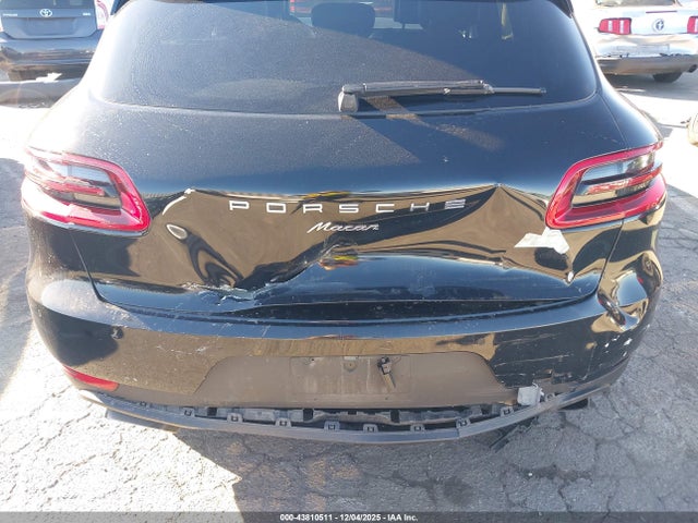 2018 PORSCHE MACAN WP1AA2A51JLB22257 Photo 5
