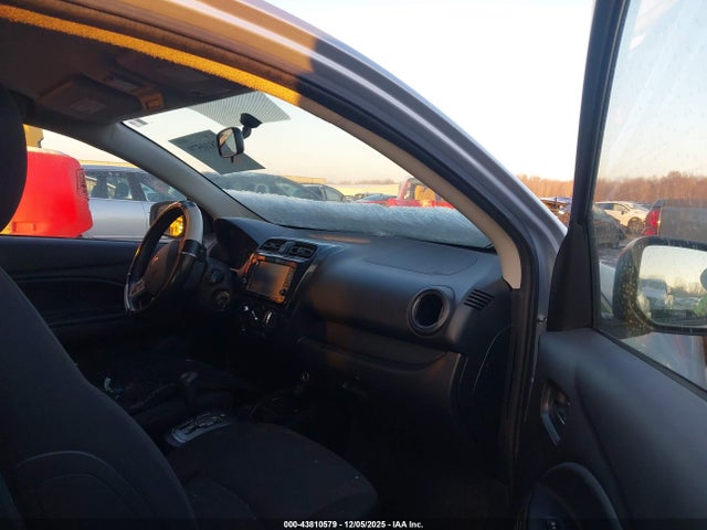 2019 MITSUBISHI MIRAGE ML32A3HJ8KH004325 Photo 4