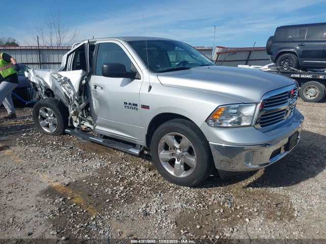 2015 RAM 1500 1C6RR7GT7FS659414
