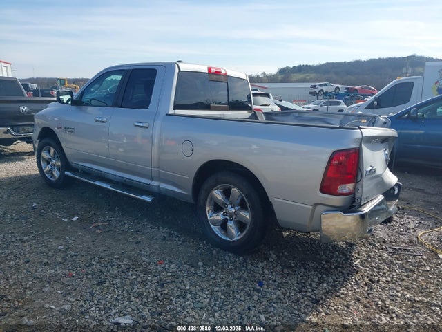2015 RAM 1500 1C6RR7GT7FS659414 Photo 2