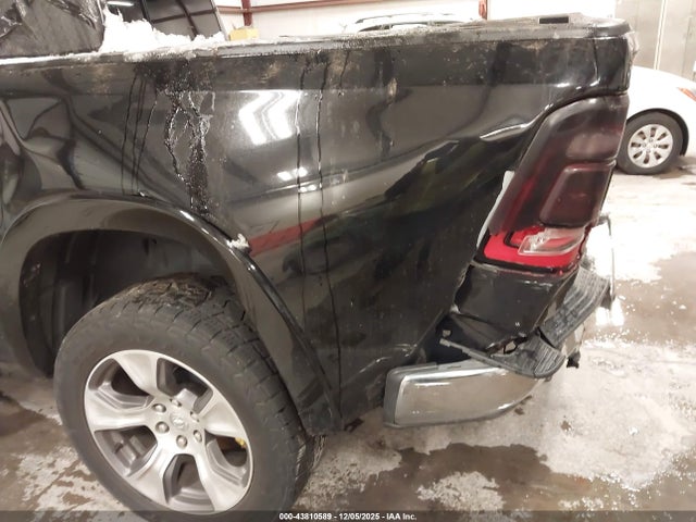 43810589 :رقم المزاد ، 1C6SRFJT5LN222574 vin ، 2020 Ram 1500 Laramie  4x4 5'7 Box مزاد بيع