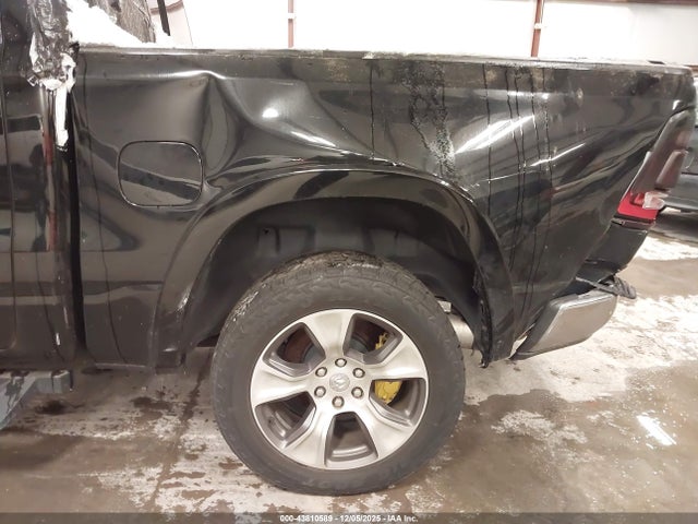 43810589 :رقم المزاد ، 1C6SRFJT5LN222574 vin ، 2020 Ram 1500 Laramie  4x4 5'7 Box مزاد بيع