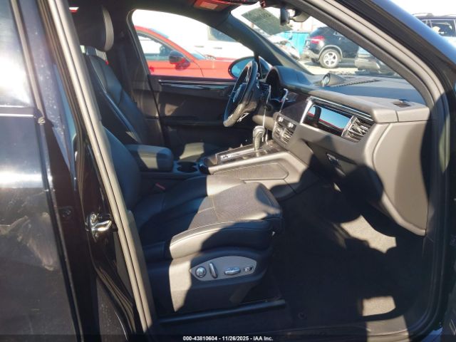 2024 PORSCHE MACAN WP1AA2A59RLB17531 Photo 4