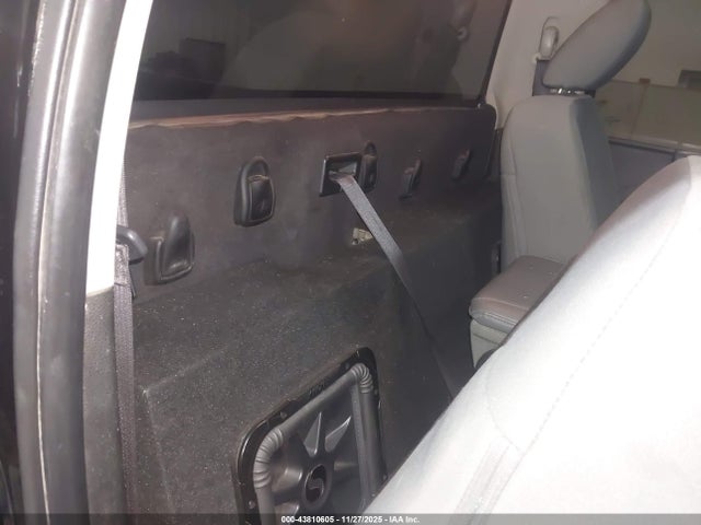 3C6JR6AT6HG631050 RAM 1500 Express 4x2 6&#039;4 Box