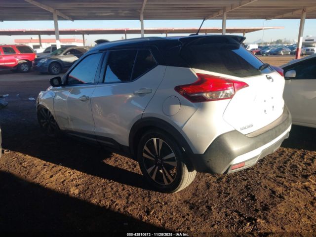 2019 NISSAN KICKS 3N1CP5CU3KL519797 Photo 2