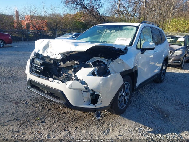 2024 Subaru Forester Premium მანქანა იყიდება აუქციონზე, vin: JF2SKADC9RH500638, აუქციონის ნომერი: 43810681