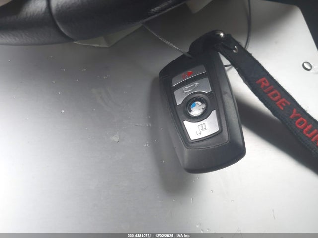 2017 Bmw 320i Xdrive მანქანა იყიდება აუქციონზე, vin: WBA8A3C36HK692236, აუქციონის ნომერი: 43810731