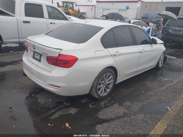 2017 Bmw 320i Xdrive მანქანა იყიდება აუქციონზე, vin: WBA8A3C36HK692236, აუქციონის ნომერი: 43810731