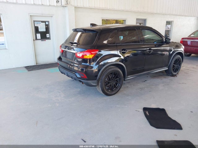 2018 MITSUBISHI OUTLANDER SPORT JA4AP3AU3JU006947 Photo 3