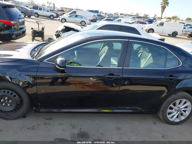 4T1C11AK8RU909461 Toyota CAMRY LE