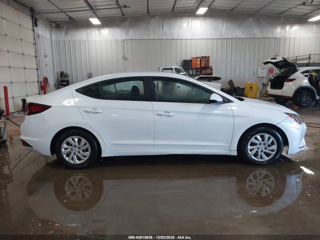 Hyundai ELANTRA SE 2019 5NPD74LF5KH423294 Image 13