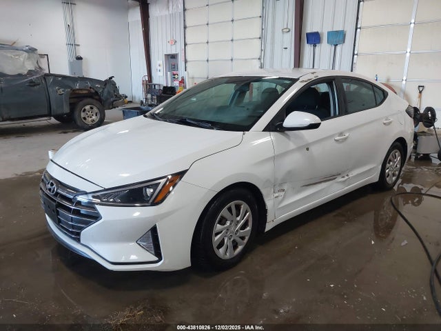 Hyundai ELANTRA SE 2019 5NPD74LF5KH423294 Image 2