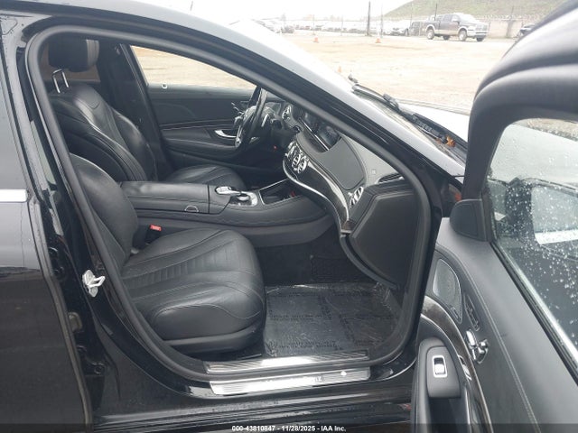 WDDUG8CB0GA243472 Mercedes-Benz S 550