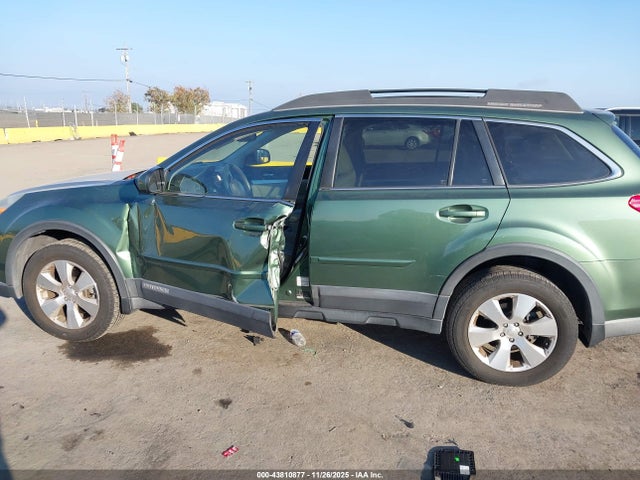 43810877 :رقم المزاد ، 4S4BRDAC6C2266884 vin ، 2012 Subaru Outback 3.6r مزاد بيع