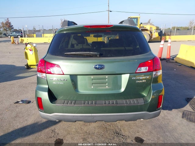 43810877 :رقم المزاد ، 4S4BRDAC6C2266884 vin ، 2012 Subaru Outback 3.6r مزاد بيع