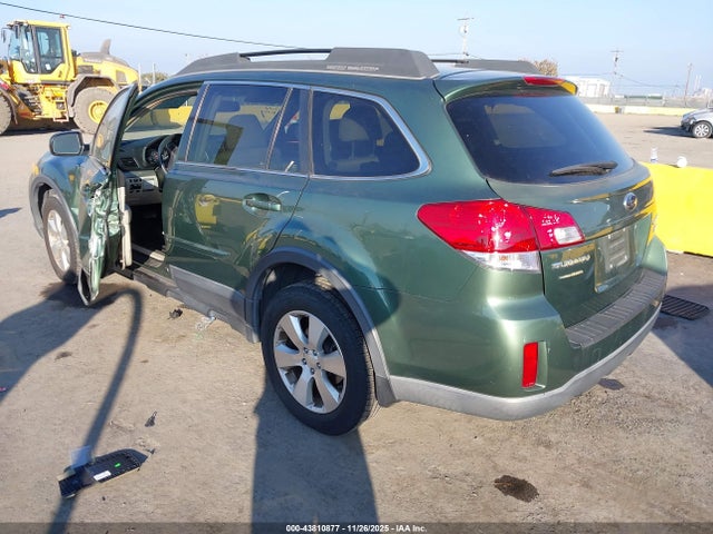 43810877 :رقم المزاد ، 4S4BRDAC6C2266884 vin ، 2012 Subaru Outback 3.6r مزاد بيع