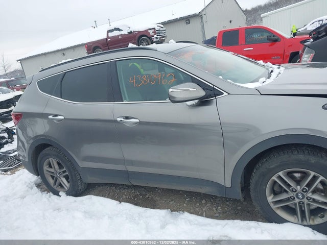 Продажа на аукционе авто 2017 Hyundai Santa Fe Sport 2.4l, vin: 5NMZUDLBXHH035236, номер лота: 43810962