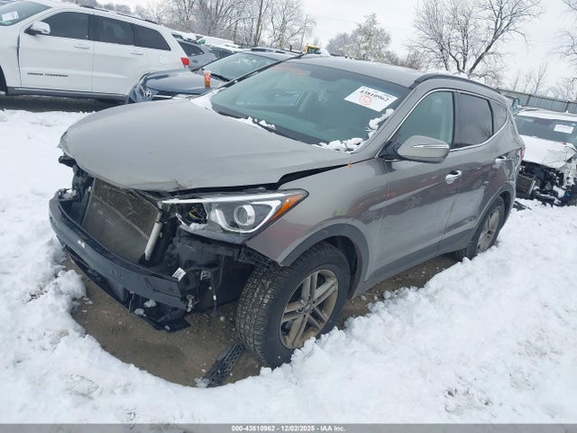 Продажа на аукционе авто 2017 Hyundai Santa Fe Sport 2.4l, vin: 5NMZUDLBXHH035236, номер лота: 43810962