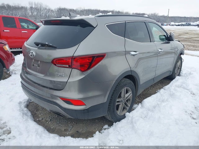 Продажа на аукционе авто 2017 Hyundai Santa Fe Sport 2.4l, vin: 5NMZUDLBXHH035236, номер лота: 43810962