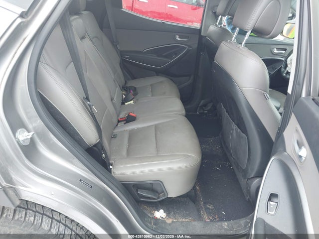 Продажа на аукционе авто 2017 Hyundai Santa Fe Sport 2.4l, vin: 5NMZUDLBXHH035236, номер лота: 43810962