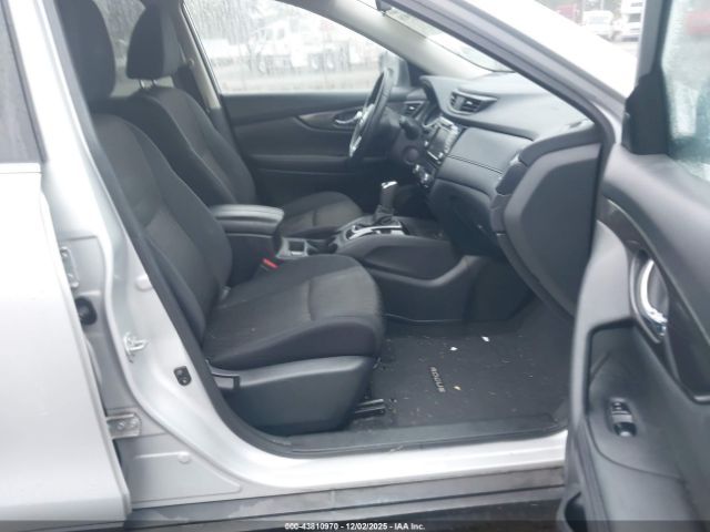 2018 NISSAN ROGUE 5N1AT2MVXJC801592 Photo 4