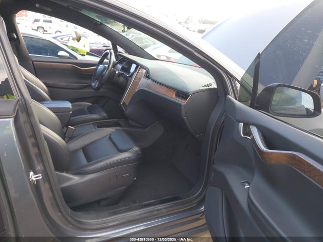 2020 TESLA MODEL X 5YJXCBE26LF273414 Photo 4