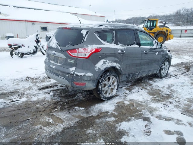 1FMCU0JX6EUB79749 Ford Escape Titanium